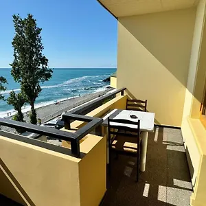 Aparthotel Guelden Karaboecek Garden, Sarpi