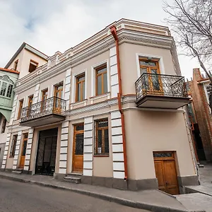 8 Apartotel On Meidan Apartament Tbilisi